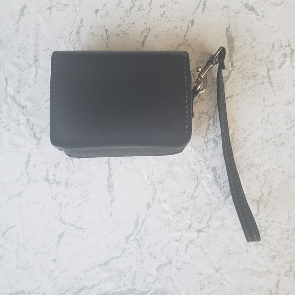 Digital Camera Case - Picture 3 of 9